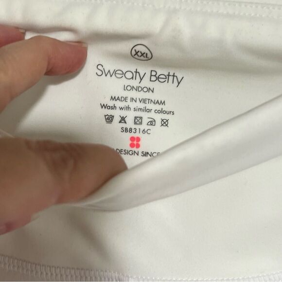 Sweaty Betty Side-Stripe Track Shorts - Picture 7 of 11